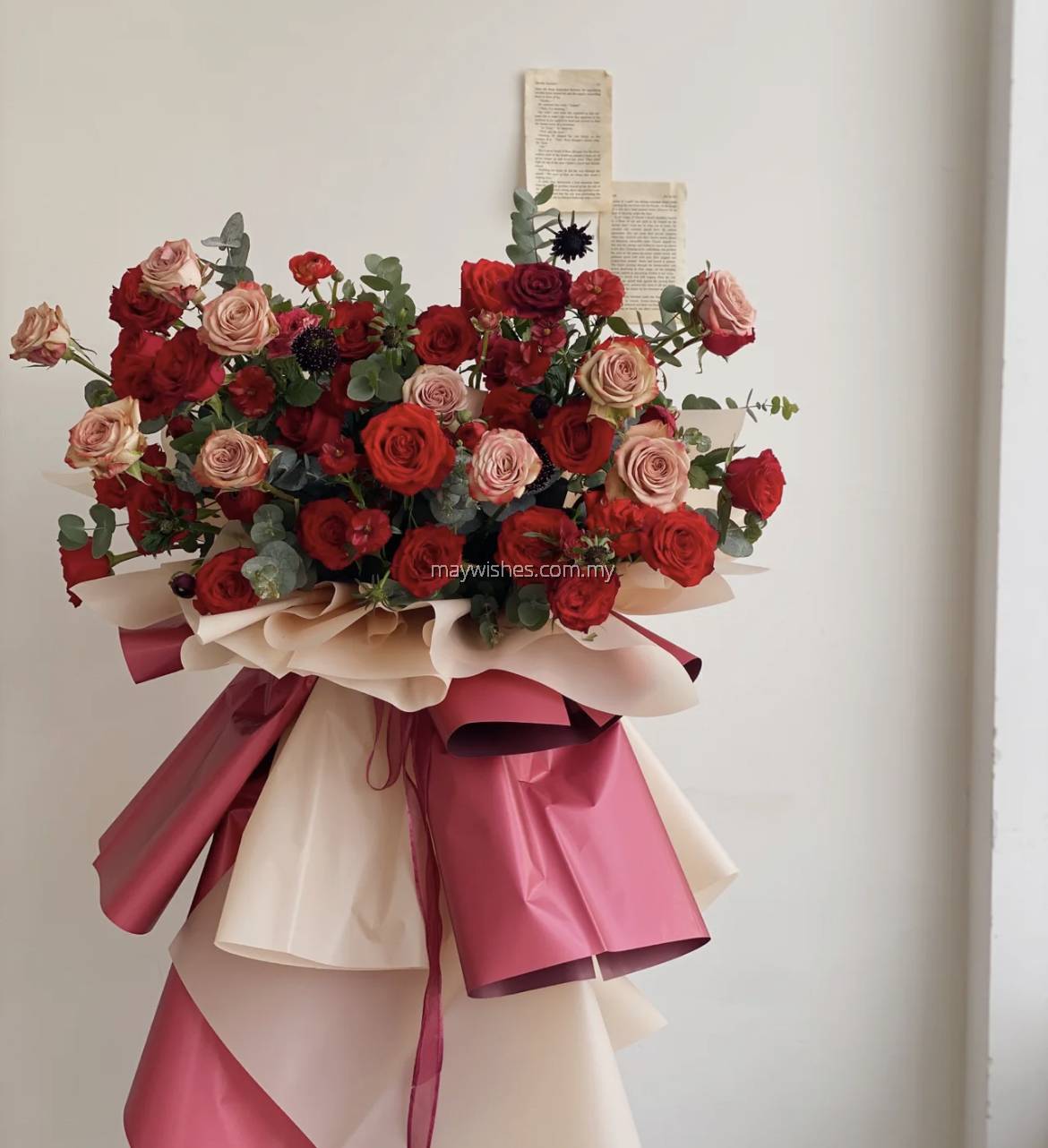 Red Theme Opening Flower 03