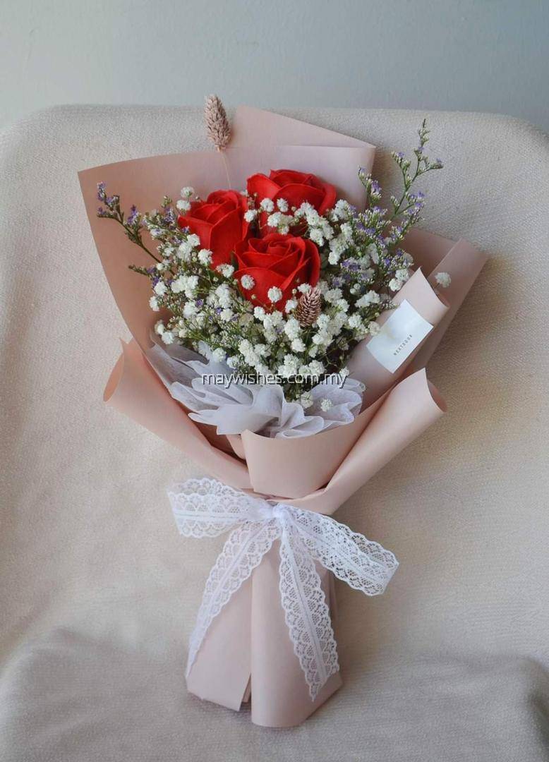 3 Roses Bouquet