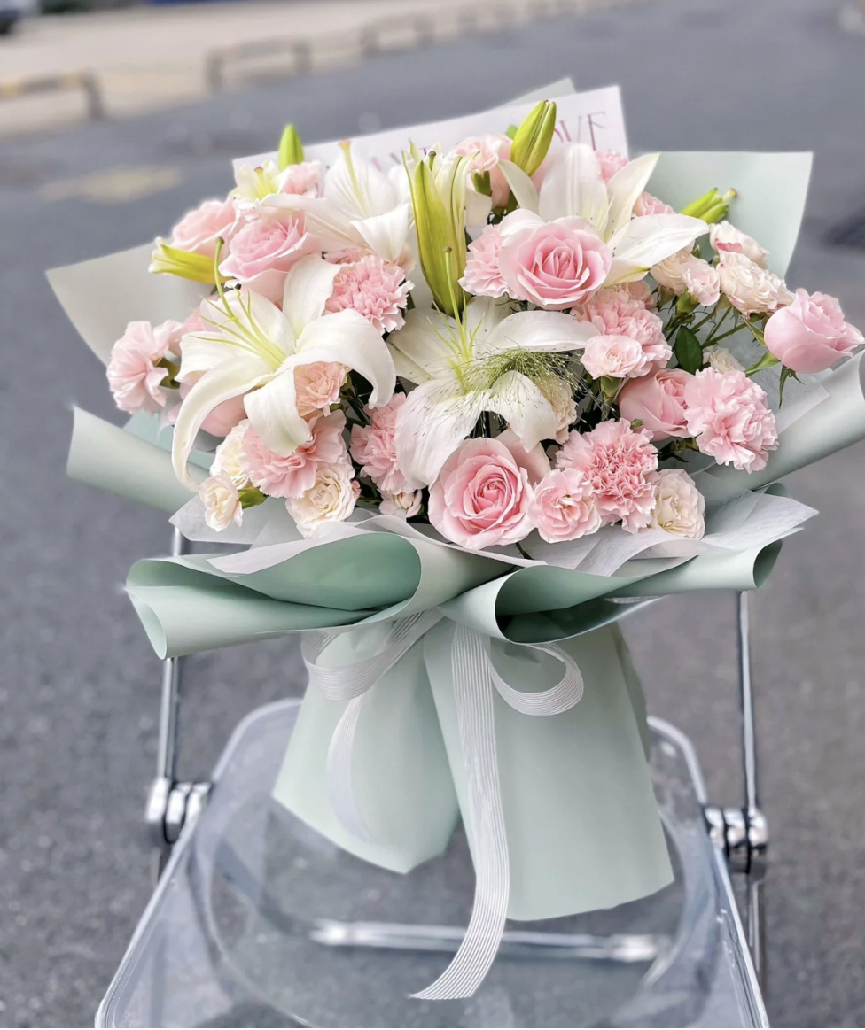 M9 Mother's Day Bouquet